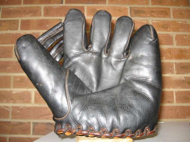 Frank Frisch Spalding 106 Front